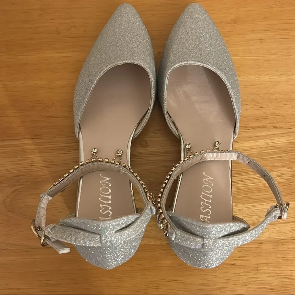 Fashion Silver Heels - Picture 3 of 10